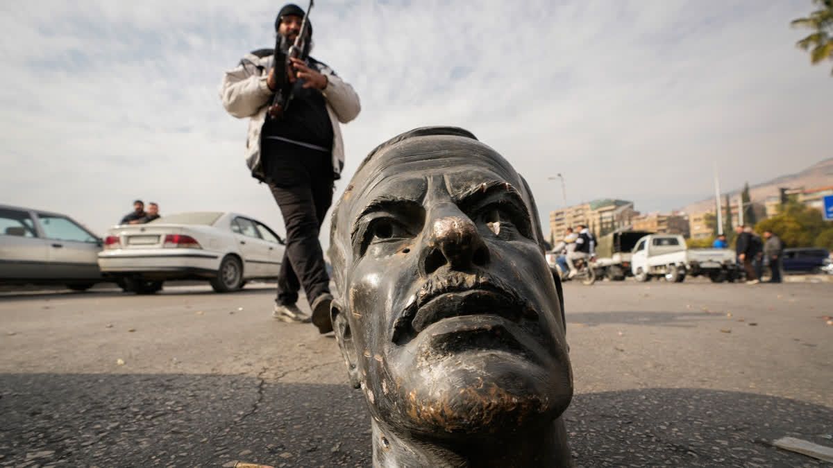 بەرپرسێکی پێشووی سووریا باسی دوایین ڕۆژەکانی کەوتنی دەسەڵاتی ئەسەد دەکات