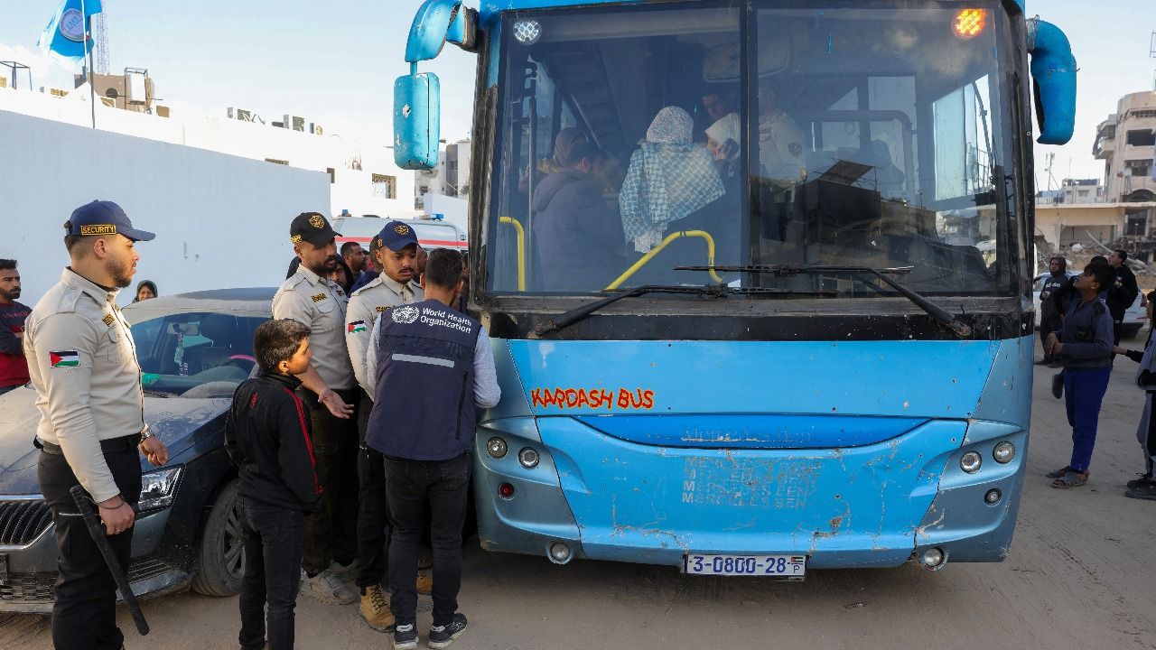 دەروازەی ڕەفەح لە غەززە کرایەوە و 50 نەخۆش گواسترانەوە نەخۆشخانەکانی میسر