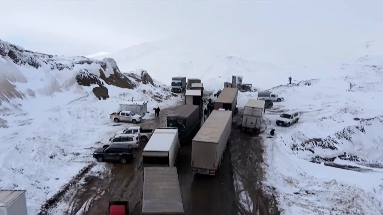 هاتووچۆی هەولێر شۆفێران لە مەترسی ڕێگاكان ئاگادار دەكاتەوە