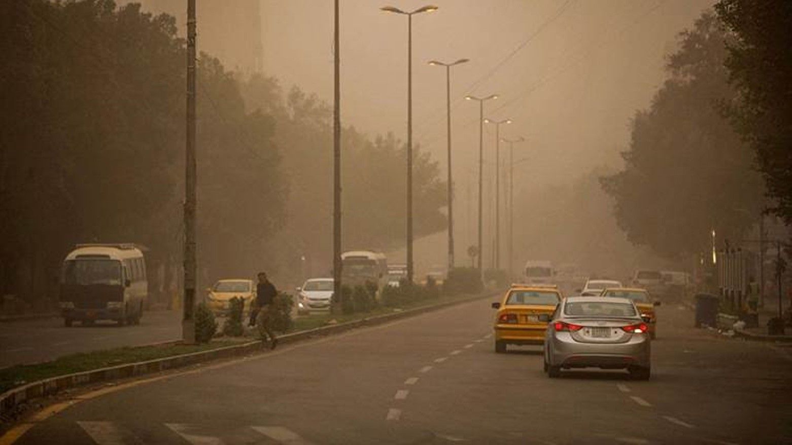 لە کەرکووک بەهۆی خۆڵبارینەوە 100 کەس ڕەوانەی نەخۆشخانە دەکرێن