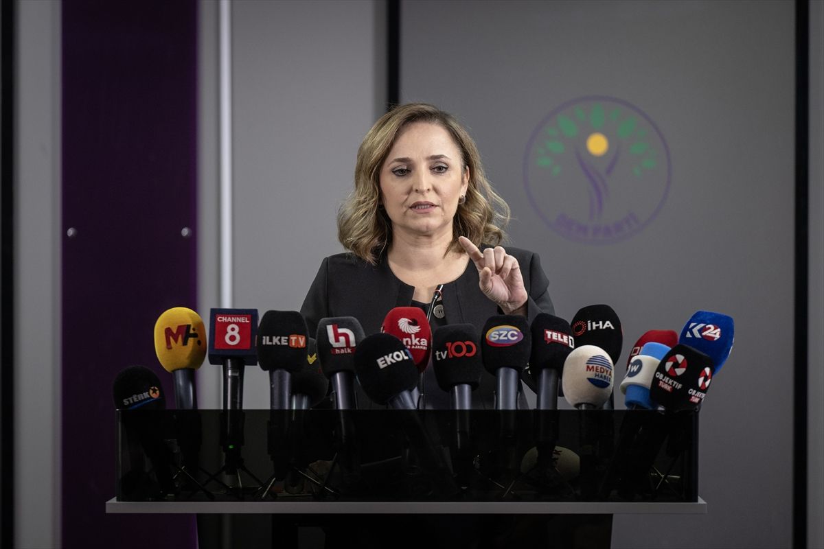 دەم پارتی: بەگرنگییەوە چاوەڕوانی بڕیار و ئەنجامەكانی كۆنگرەی پەكەكەین