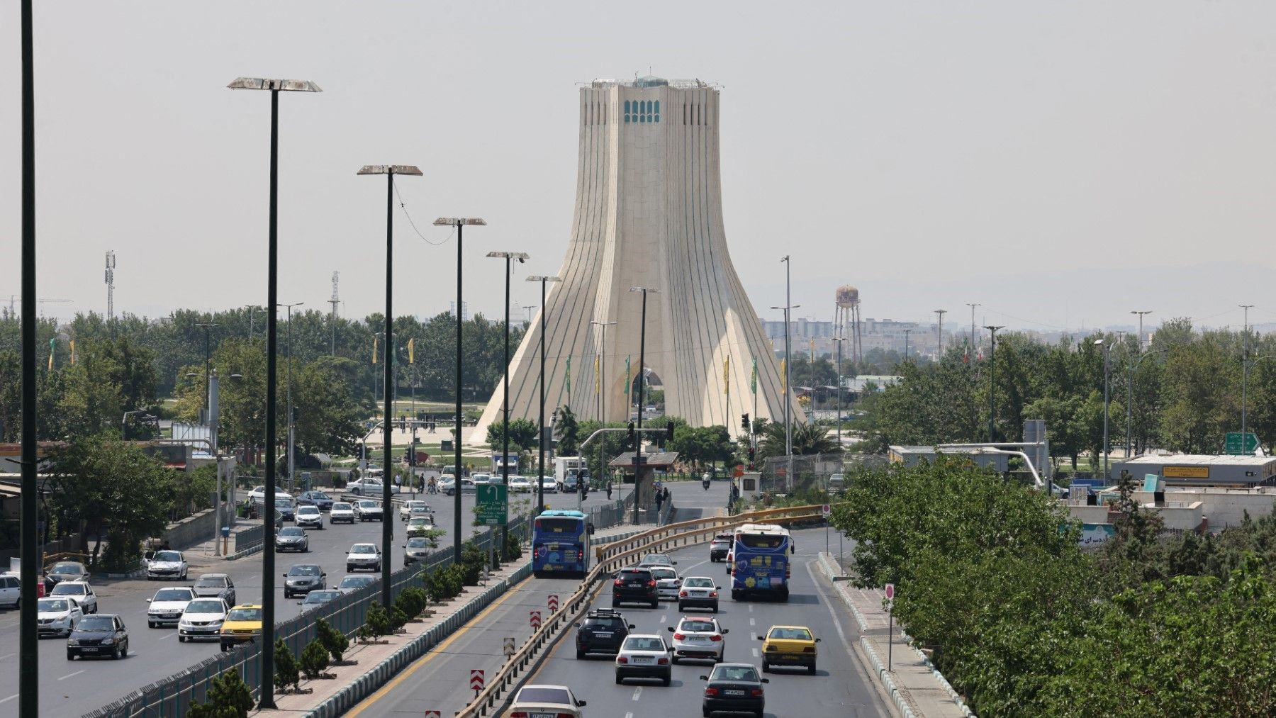 واشنتن پۆست: ئێران هۆشداریی داوەتە قەتەر لەبارەی بنکە سەربازییەکانی ئەمریکا