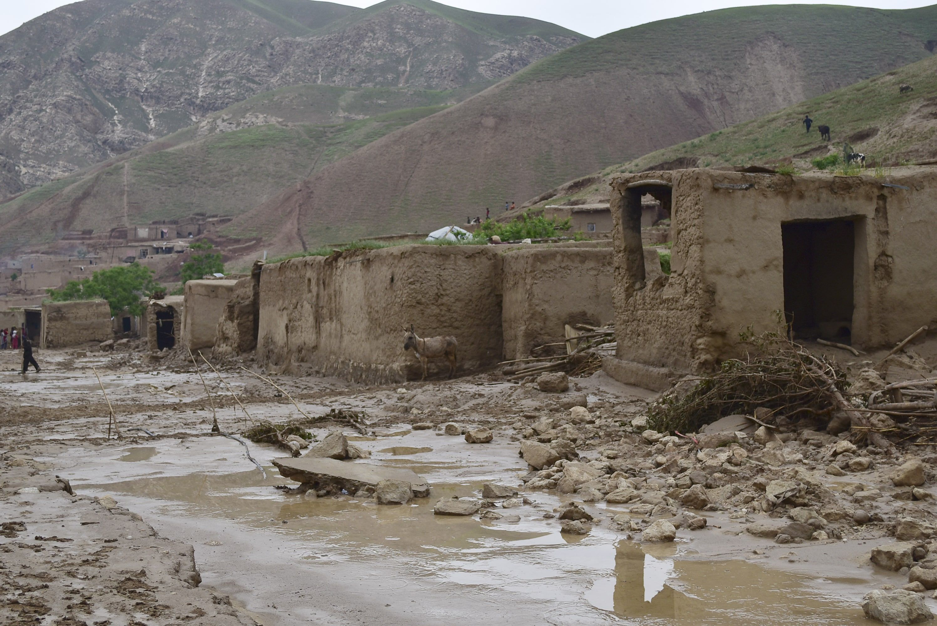 لە ئەفغانستان بە هۆی لافاوەوە سەدان کەس گیانیان لەدەست دا