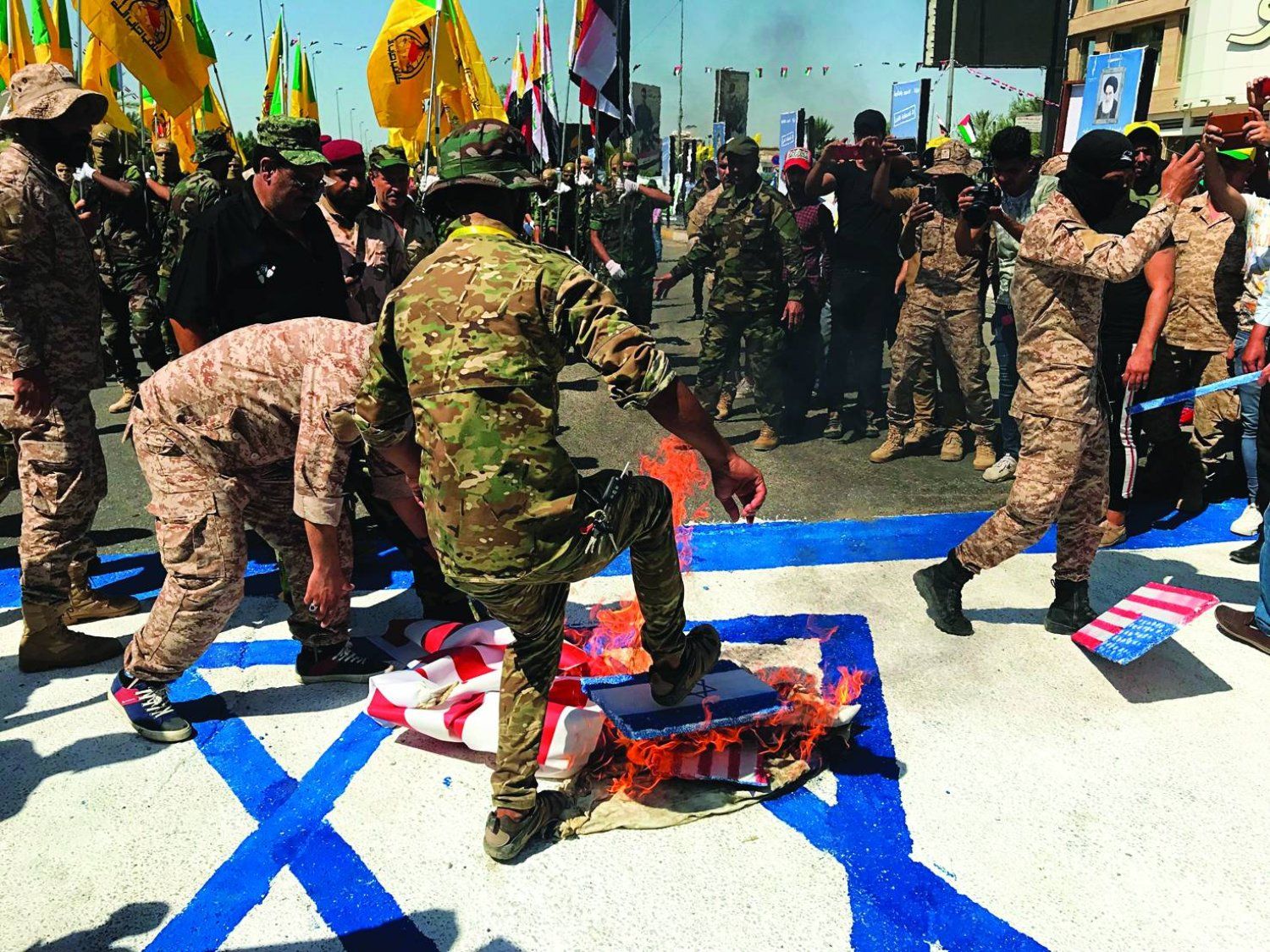 ئێران گرووپە چەکدارەکانی عێراق بۆ هاوکاریکردنی حیزبوڵای لوبنان ئامادە دەکات